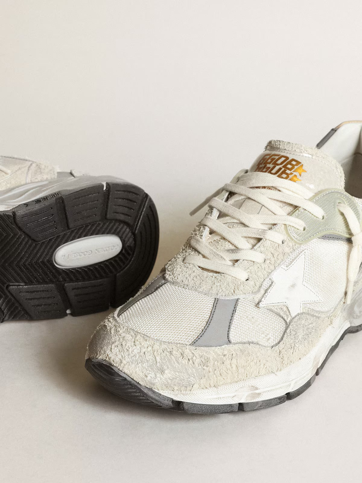 GGDB - Dad-Star homme en daim blanc et gris avec étoile en cuir blanc
