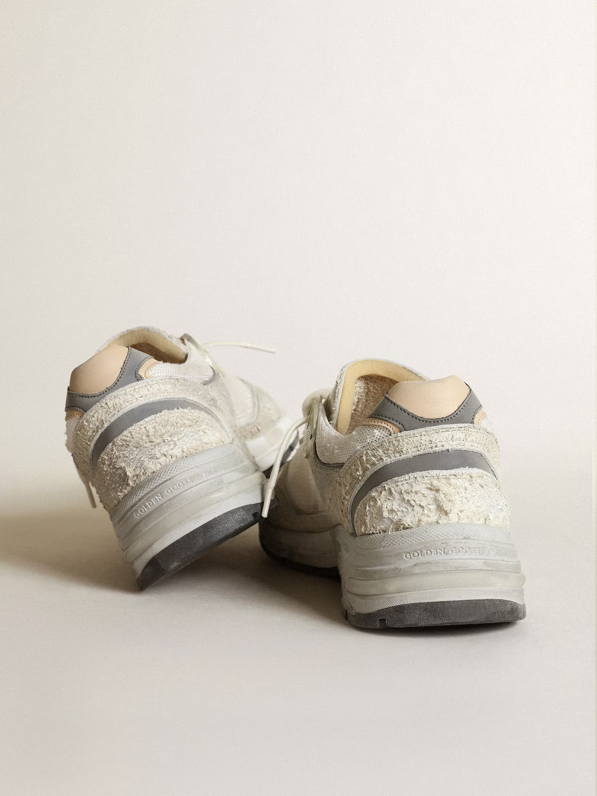 GGDB - Dad-Star homme en daim blanc et gris avec étoile en cuir blanc